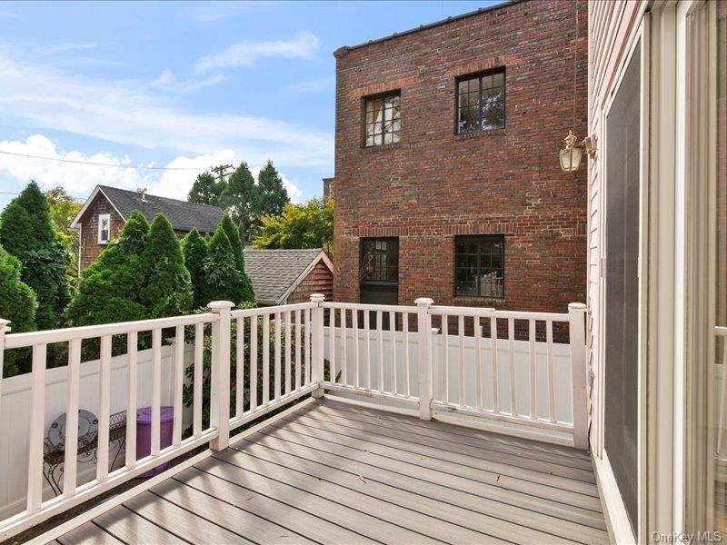 Rear deck