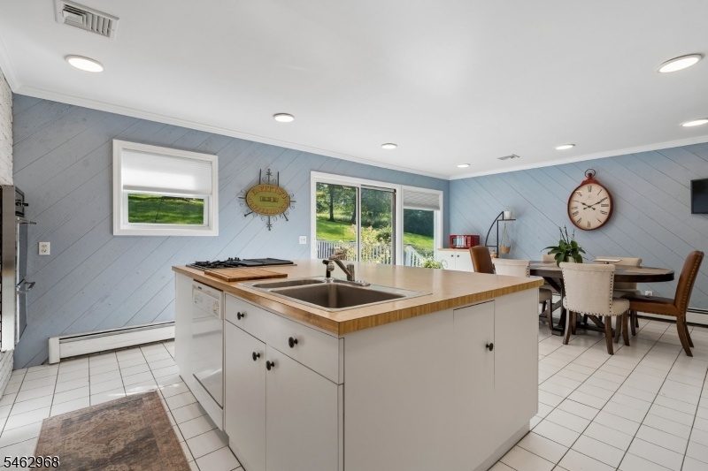 Center Island in kitchen