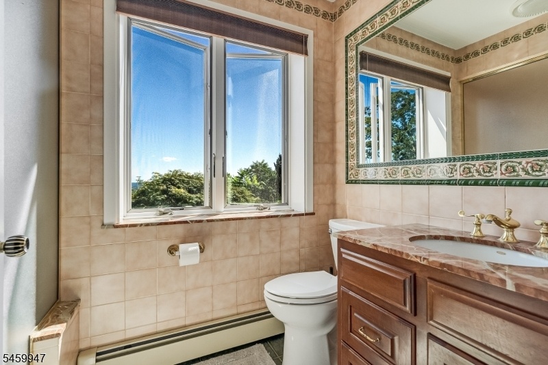 bathroom, full