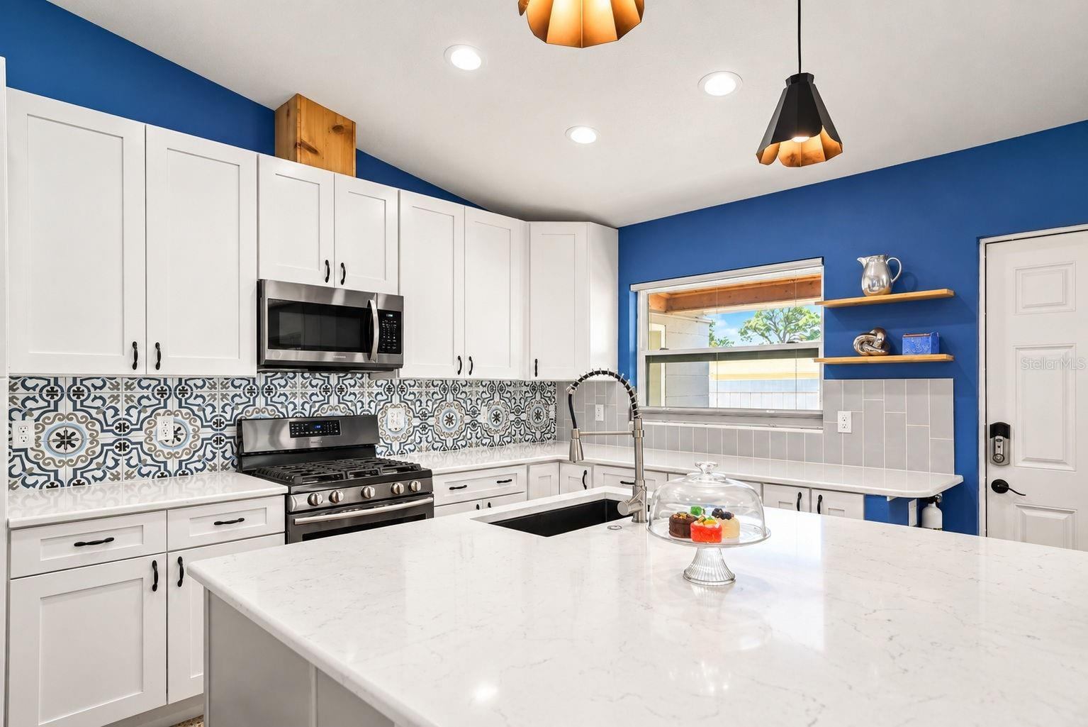 Gorgeous Quartz counters