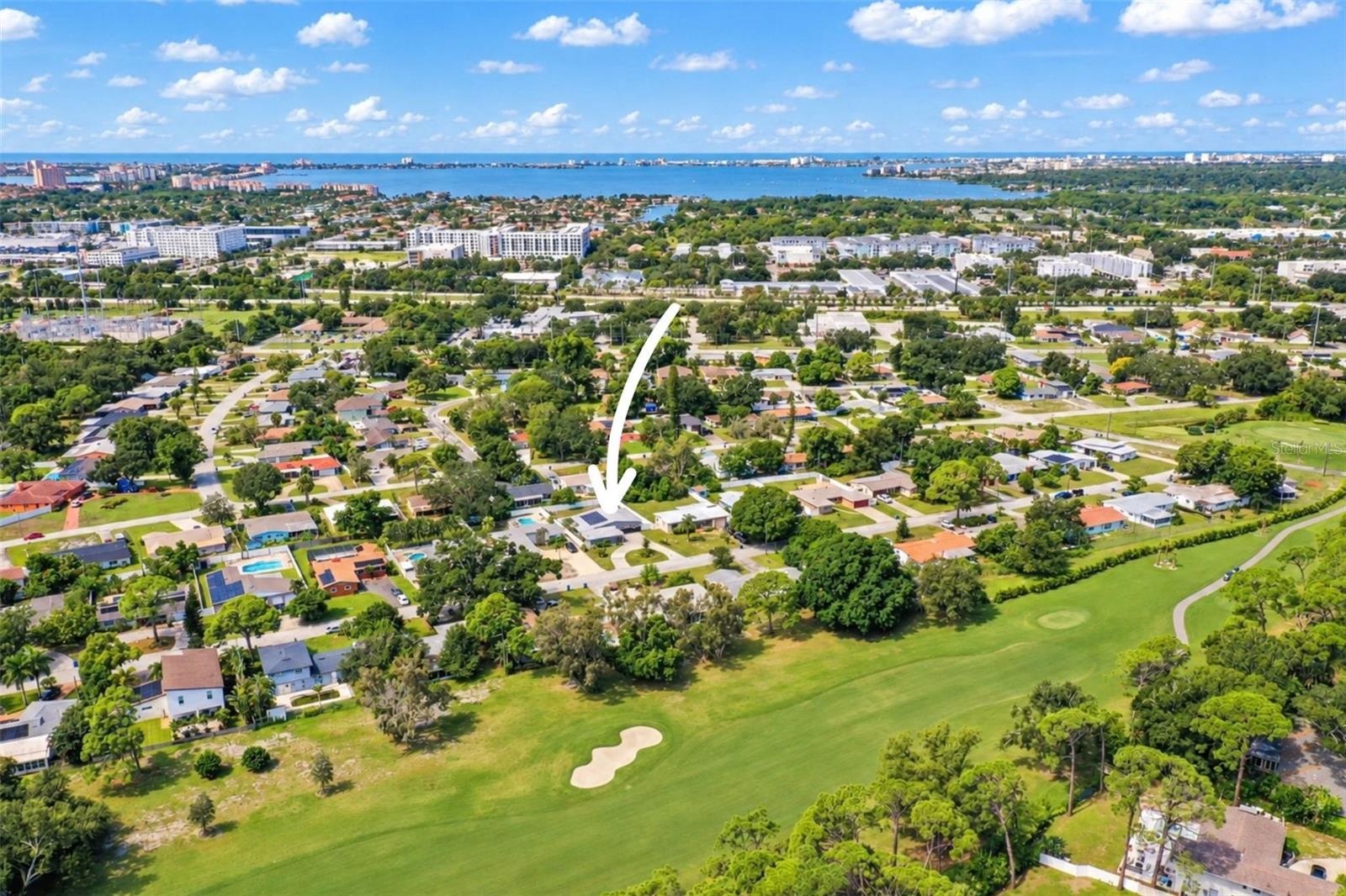 Close to Lakewood Country Club