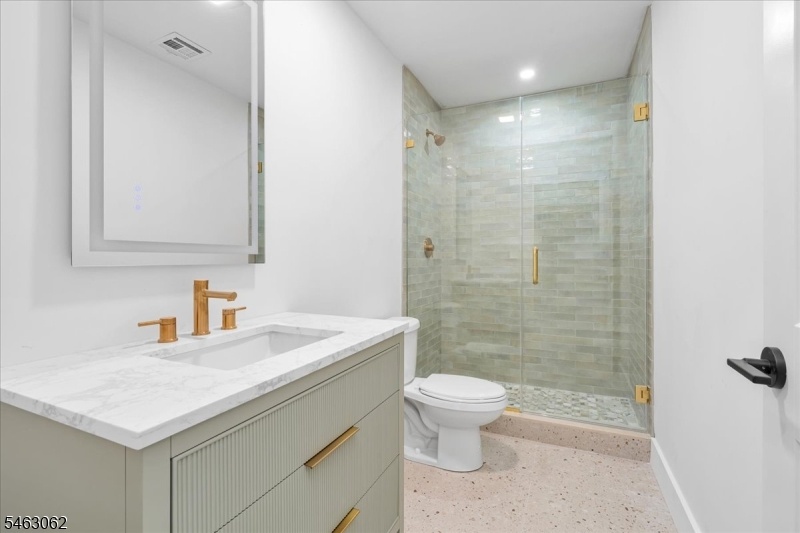 Lower Level Full Bathroom