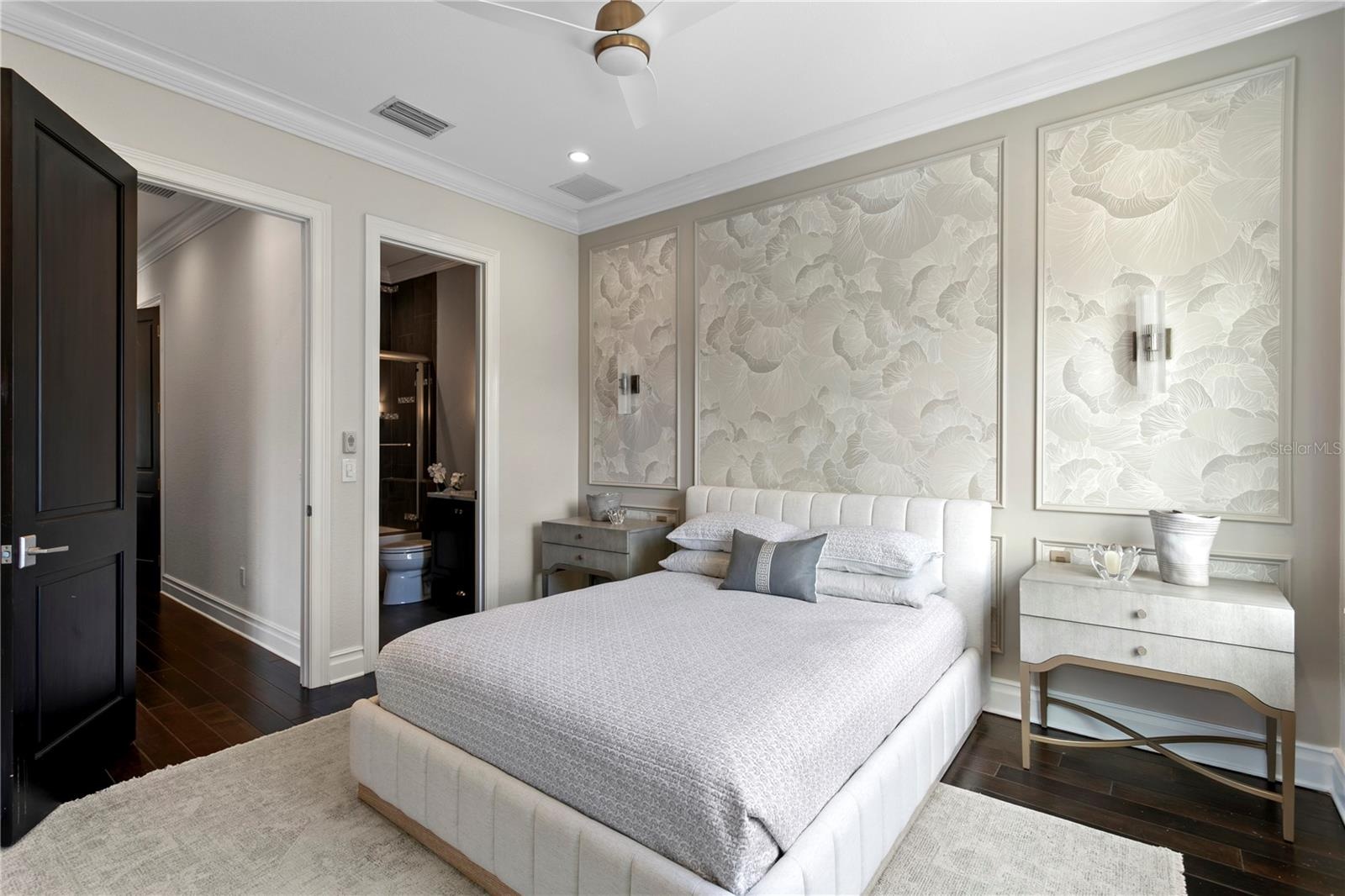 Guest Bedroom 2 - 3rd Floor