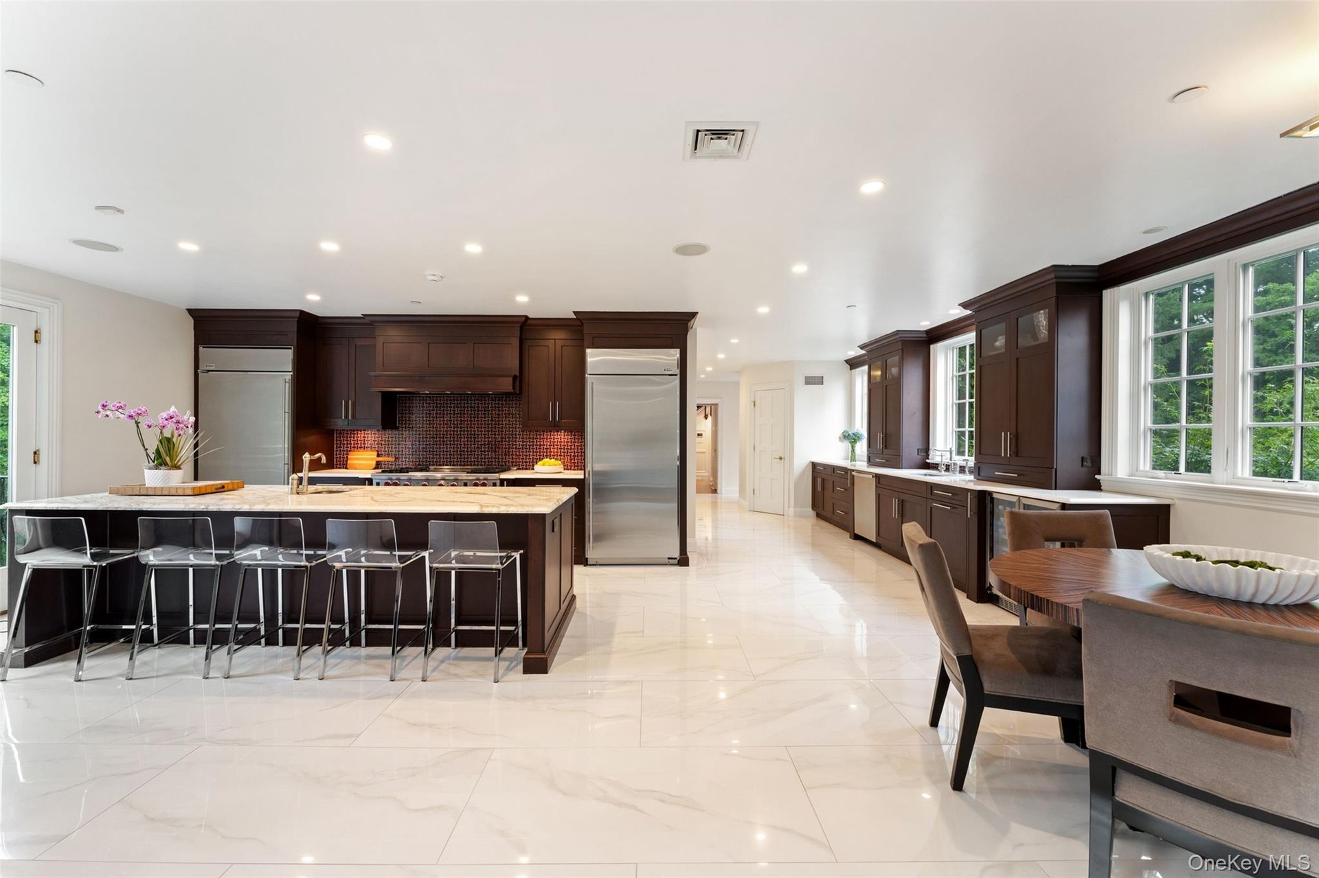 Custom cabinetry throughout with top of the line appliacnes