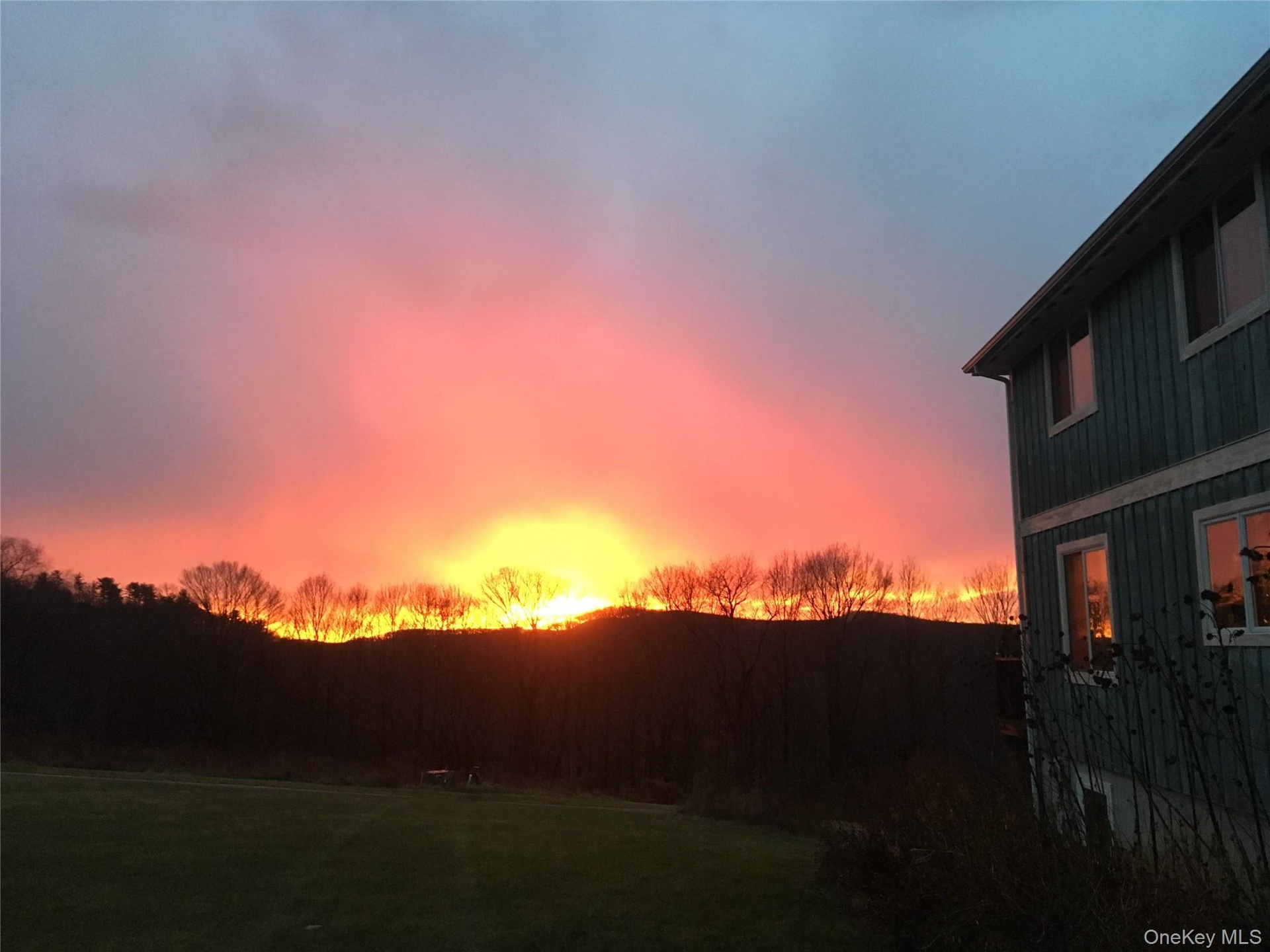 Breathtaking skies & sunsets
