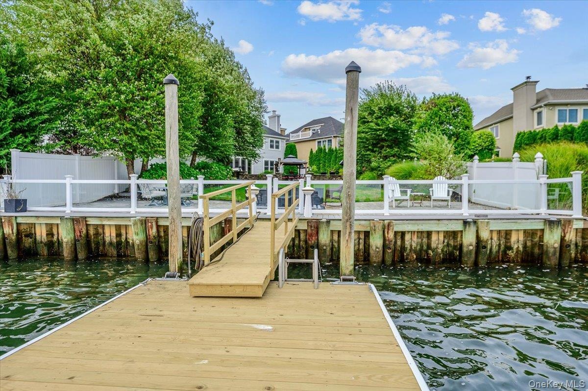 New Dock w space for 2 boats
