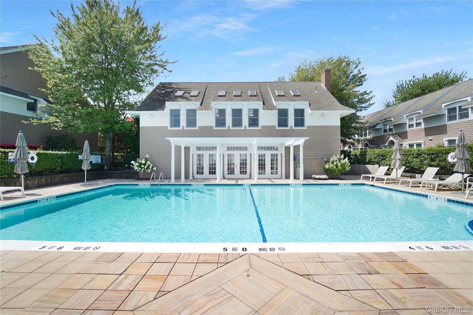 Bayfront Pool