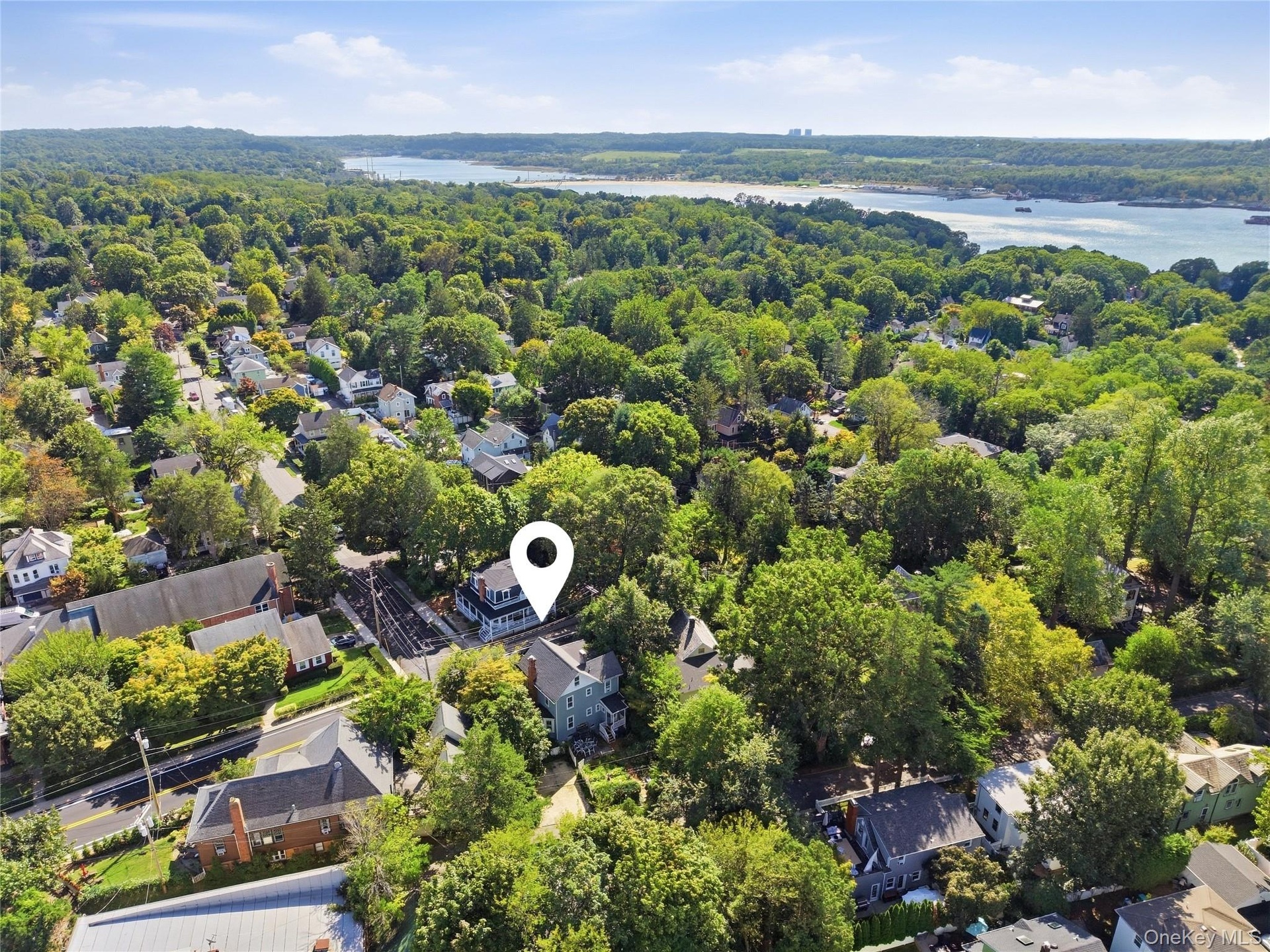 Close to water, town, parks and schools