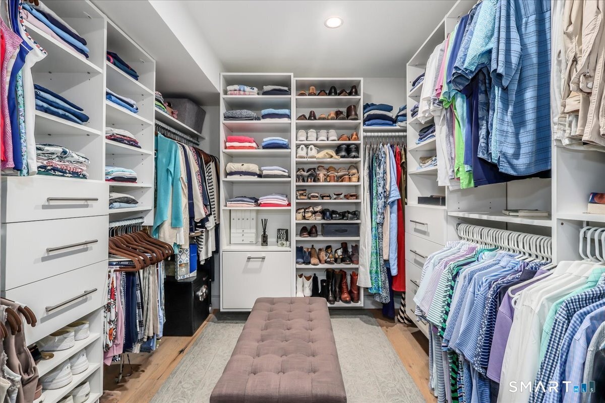 Walk In Closet
