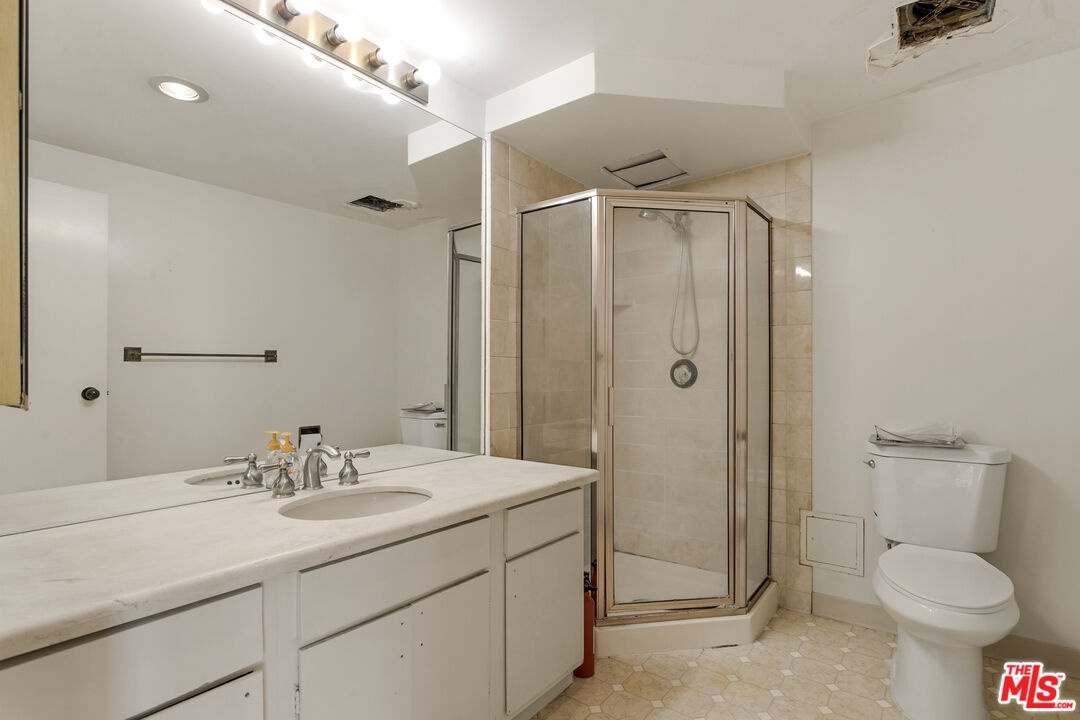 Bathroom primary