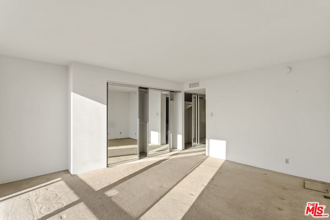 Bedroom - Primary