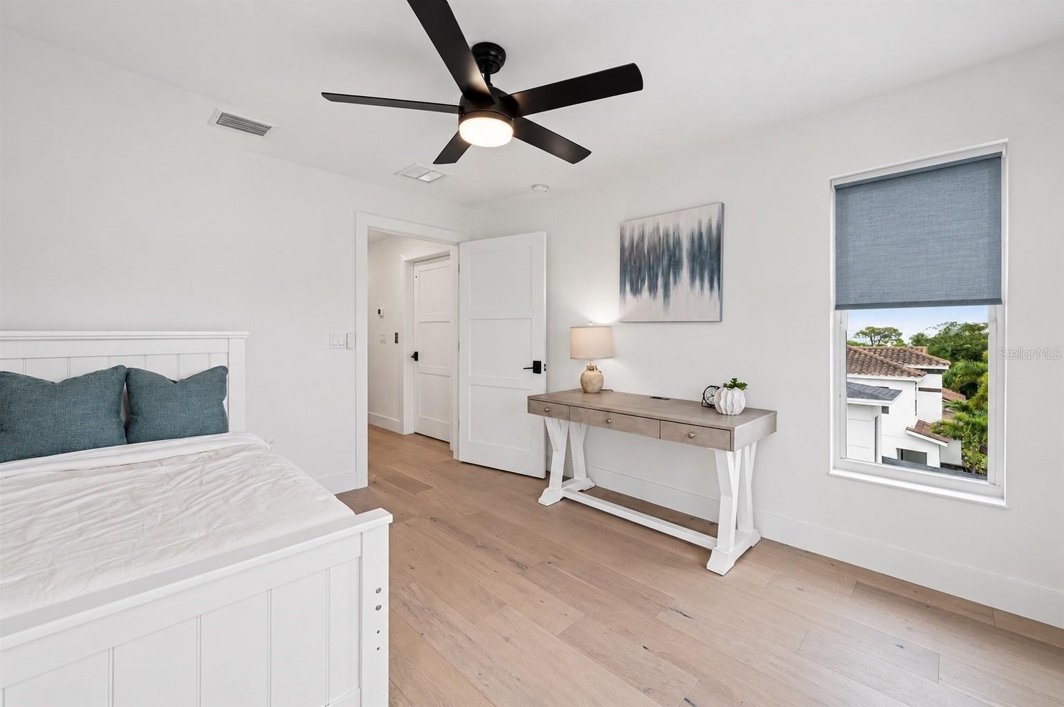 Guest bedroom