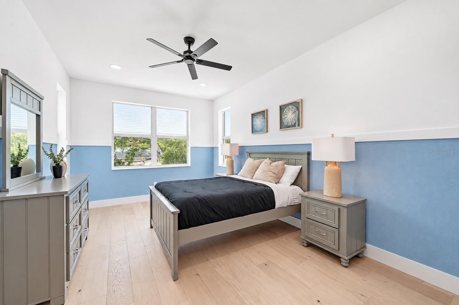 Guest bedroom