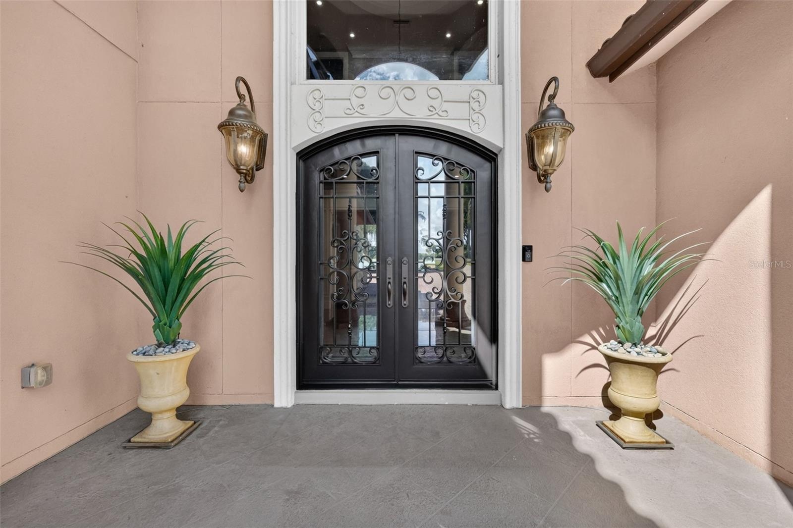 Beautiful Iron double Entrance