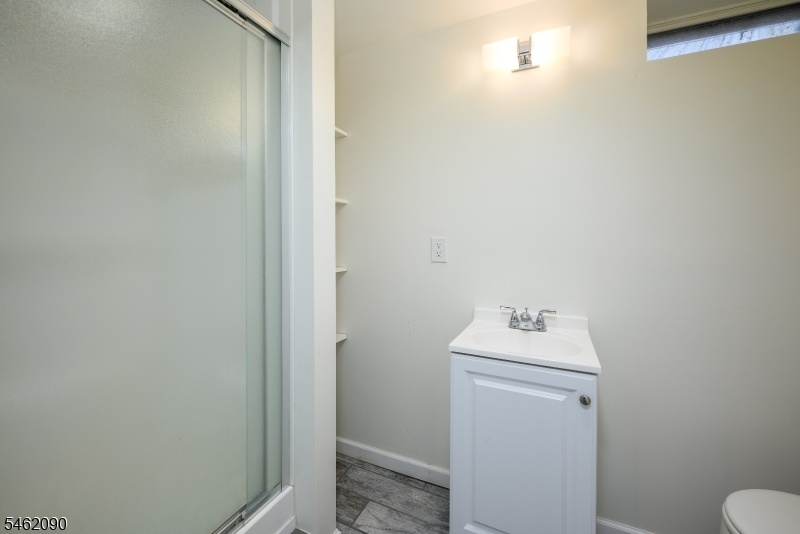 Lower Level Bath Angle 1
