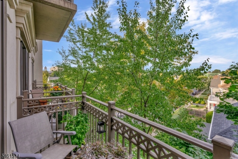Balcony 2