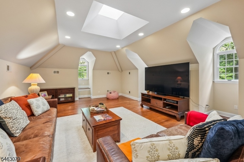 Great room - sky light
