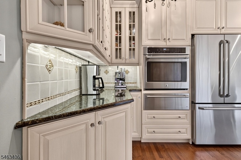 BUTLER PANTRY