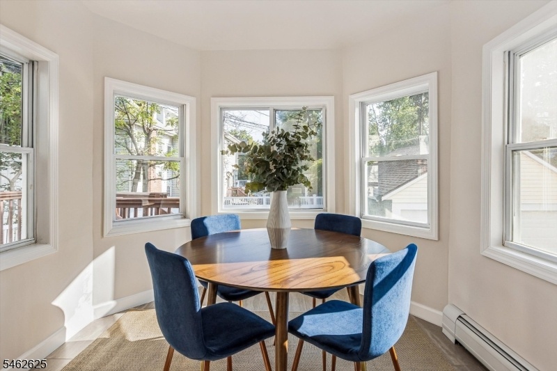 Breakfast Room