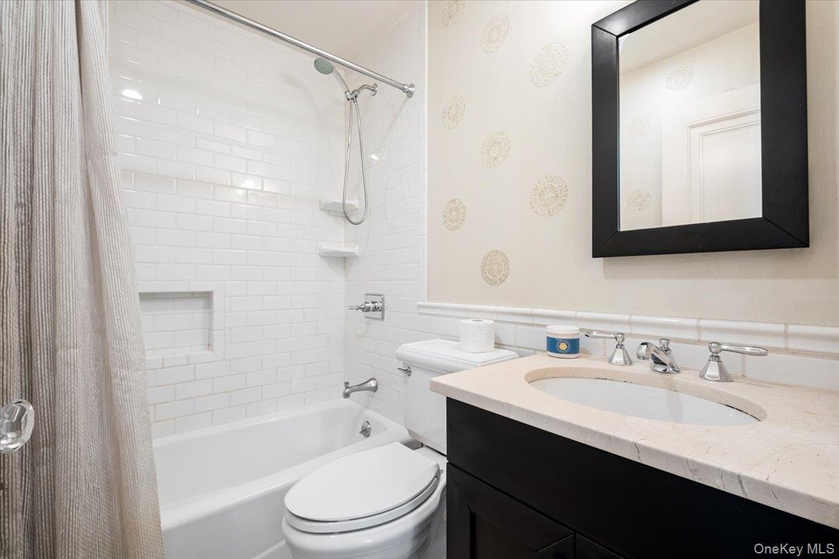 1st Floor Bedroom Ensuite Bathroom