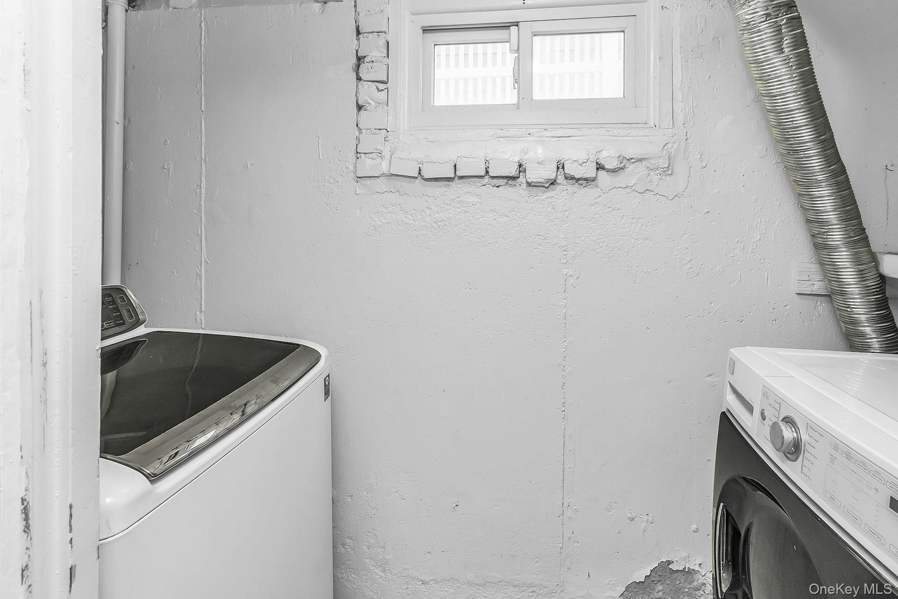 Basement laundry room