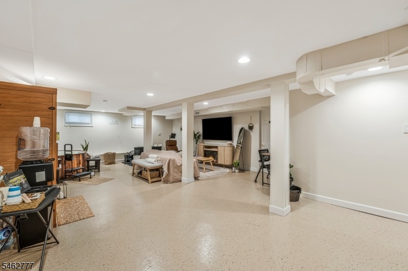 FINISHED BASEMENT