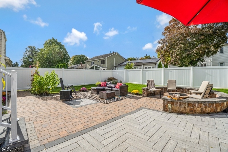 PRIVATE BACKYARD