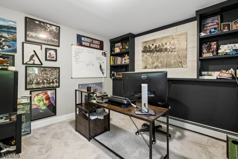 Bedroom/office
