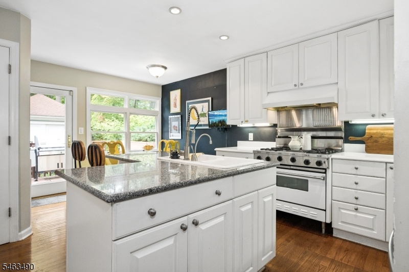 Kitchen Center Island