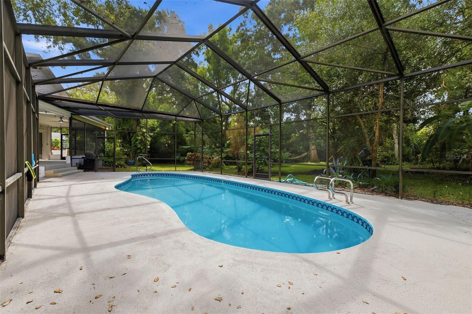 pool