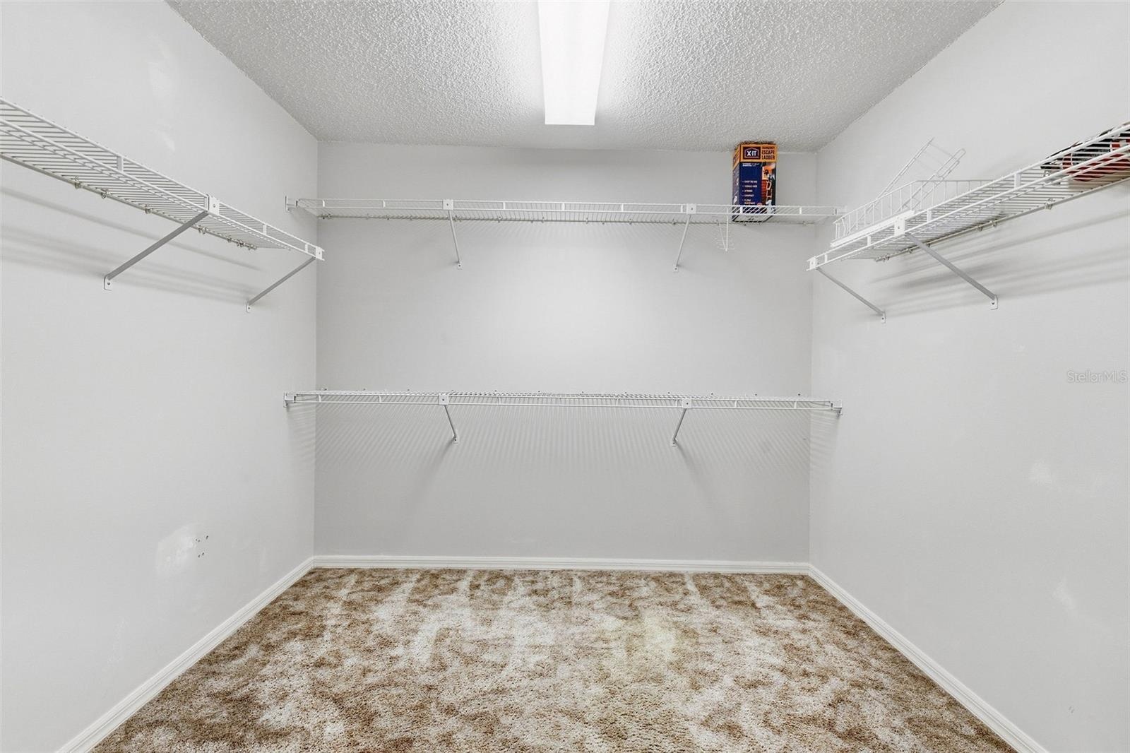 walk in closet