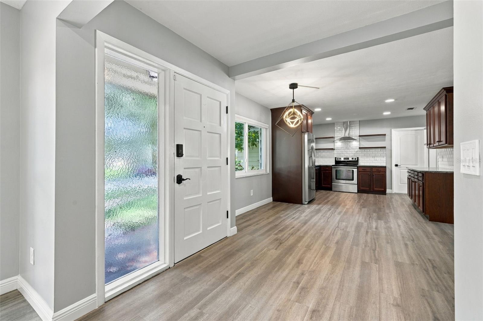 This home gets plenty of natural light and has a great floor plan with 3 bedrooms and a bonus room with fireplace!
