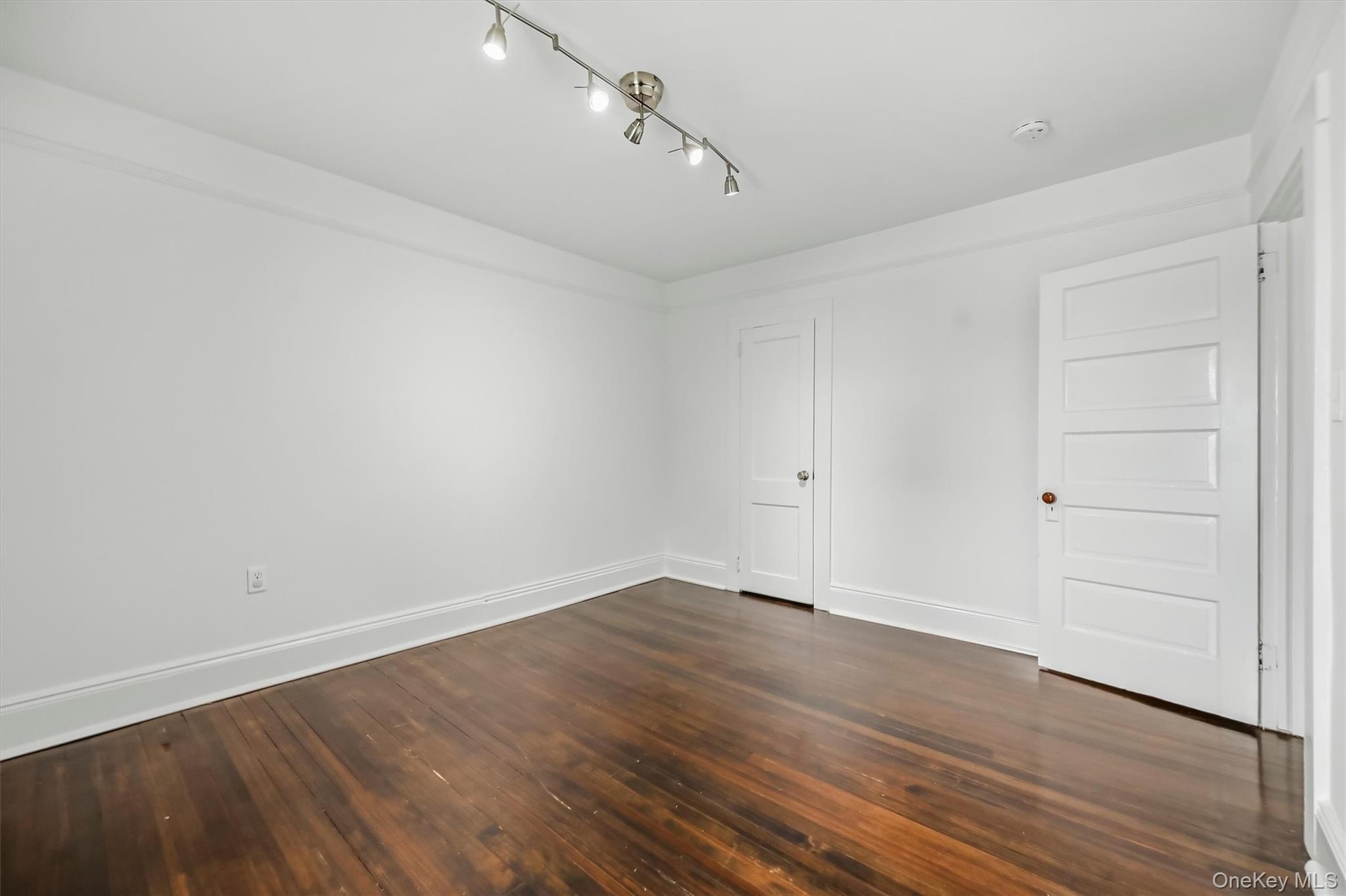 Unit A - Primary Bedroom