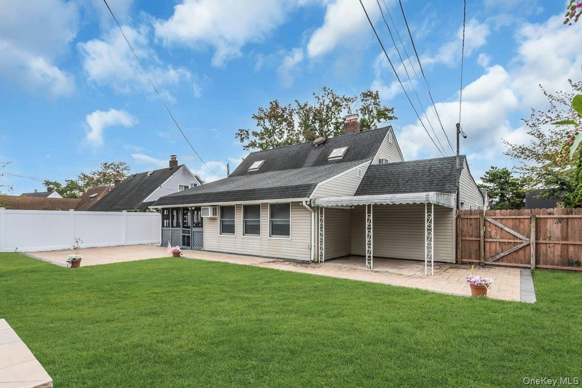 Rear Yard 65x100 property.
