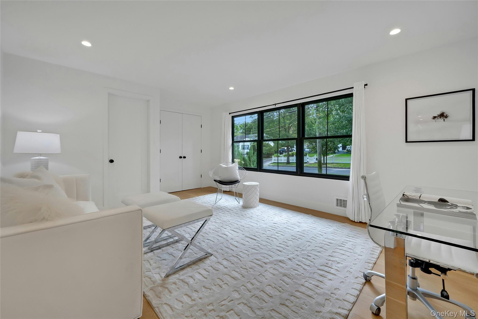 Versatile first- floor bedroom/office with its own en-suite bath perfect for guests, working from home, or whatever fits your lifestyle.