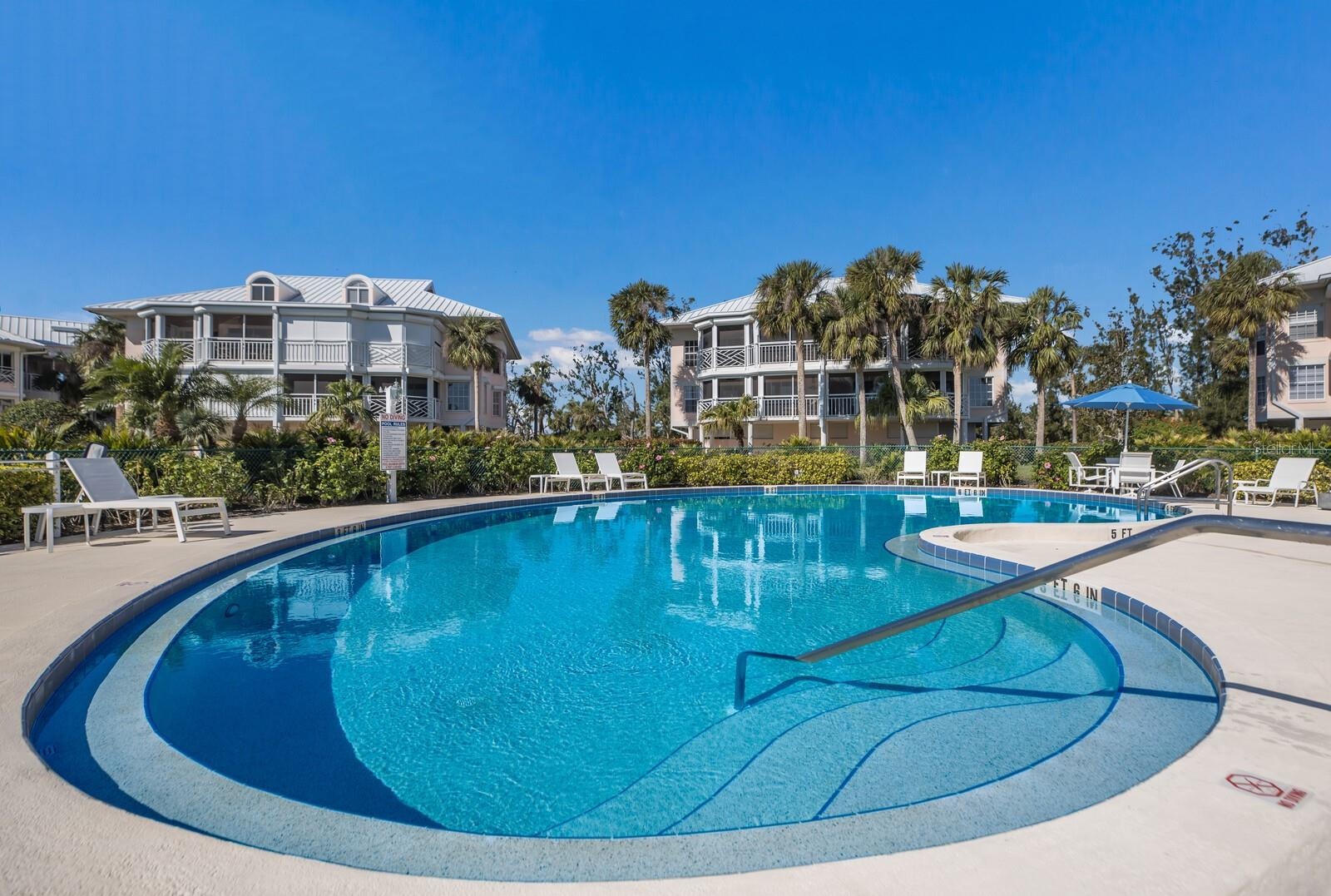 Cabana Clubhouse Pool - Mainland