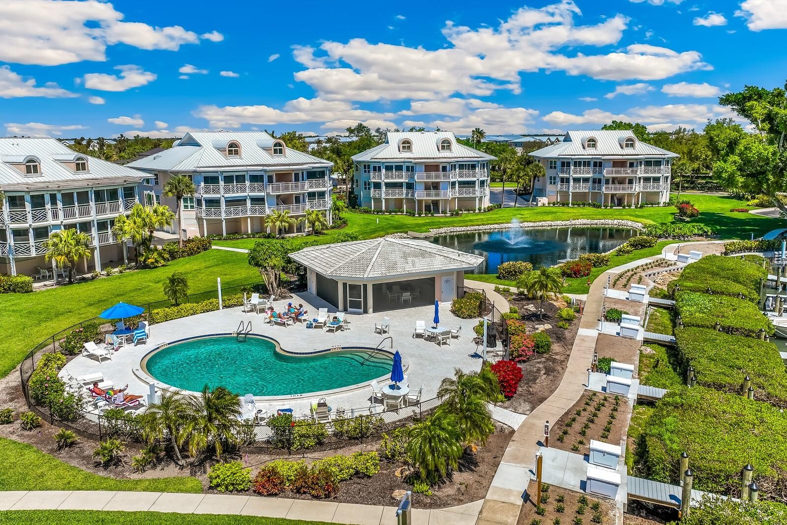 Cabana Clubhouse & Pool (new pool furniture, renovated kitchen area + facilities)