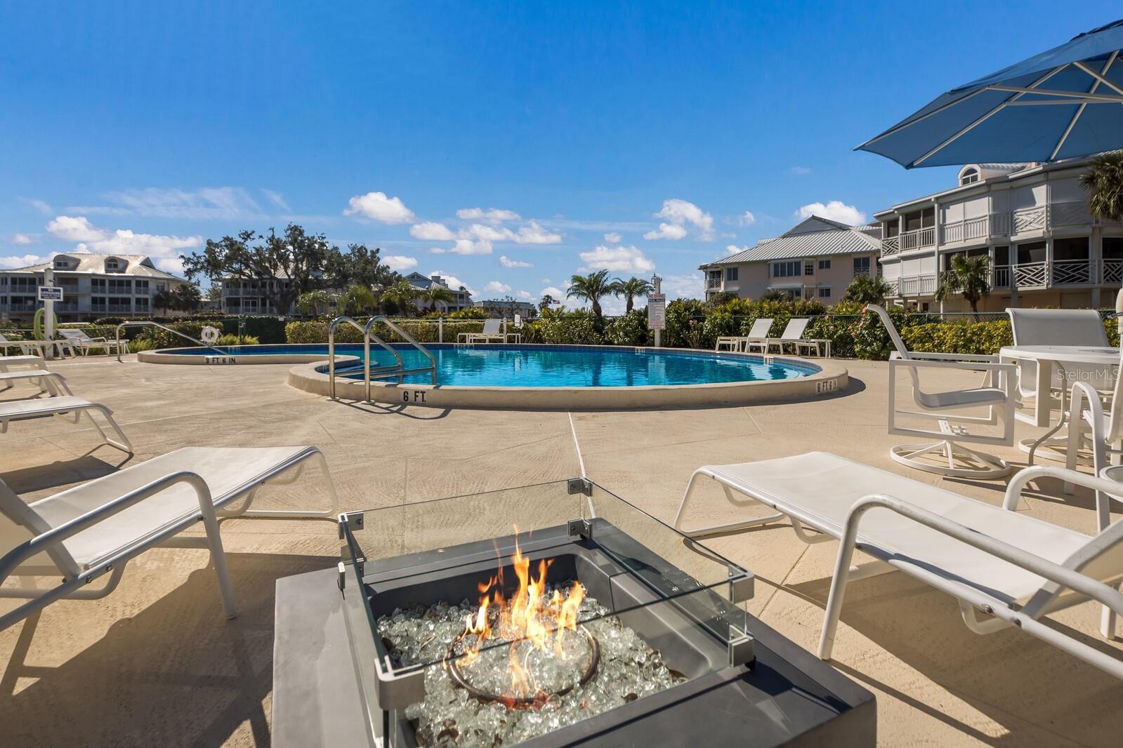 Cabana Clubhouse Pool - Mainland