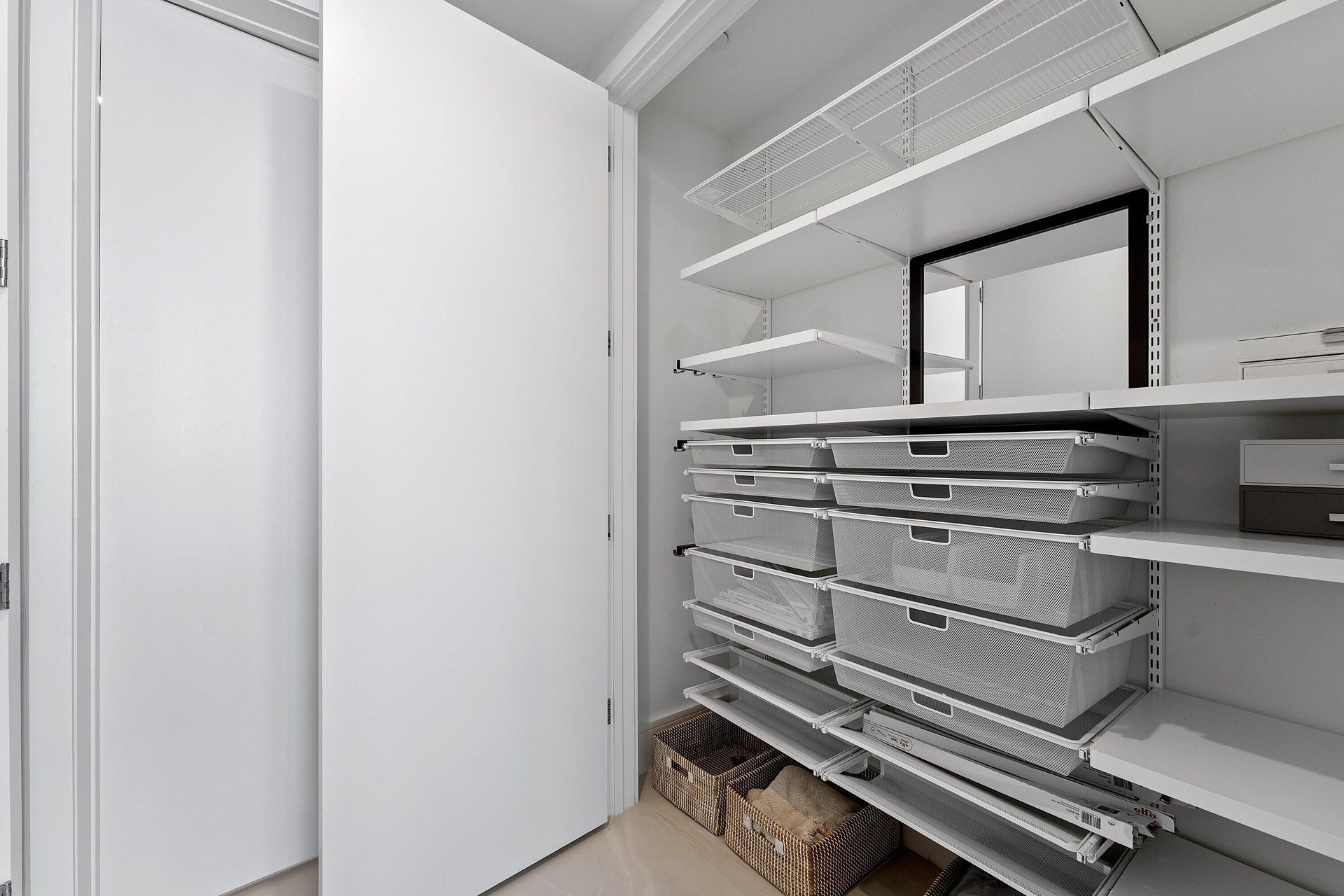 MASTER BEDROOM REACH-IN CLOSET