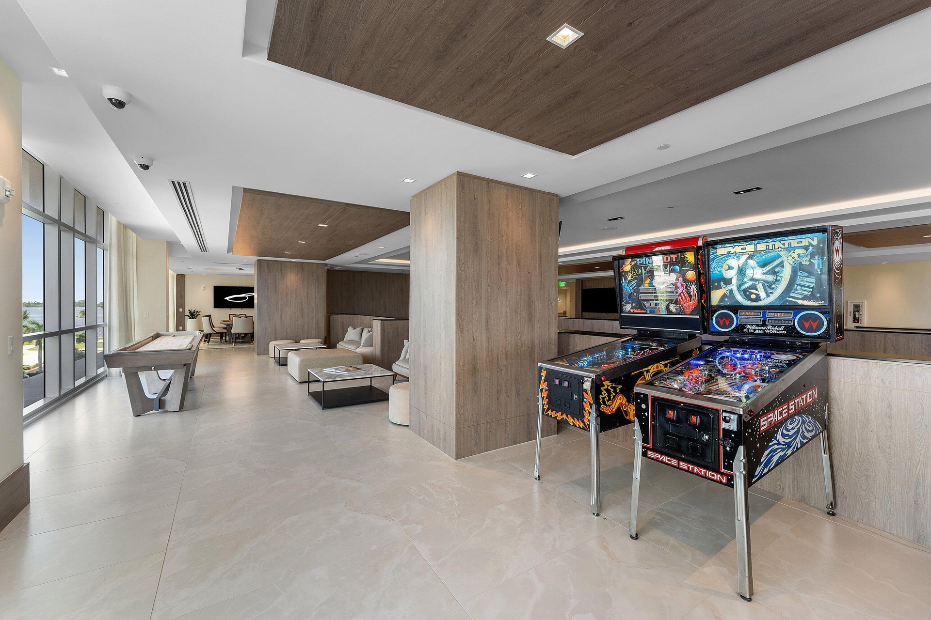 ENTERTAINMENT AND RECREATION AREA