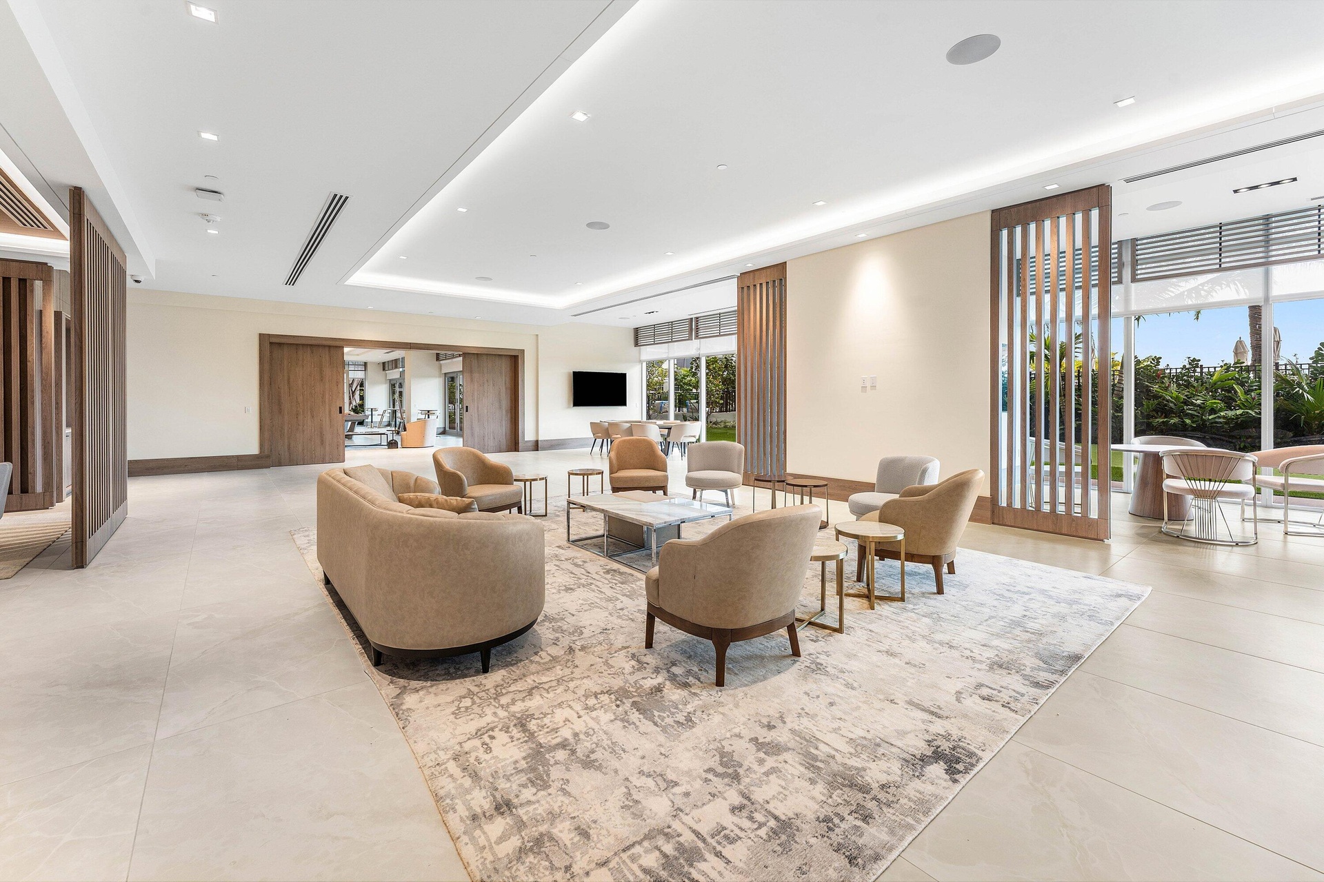 CLUBHOUSE