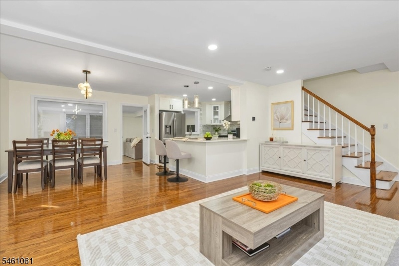Living room/Dining Rm/Kitchen