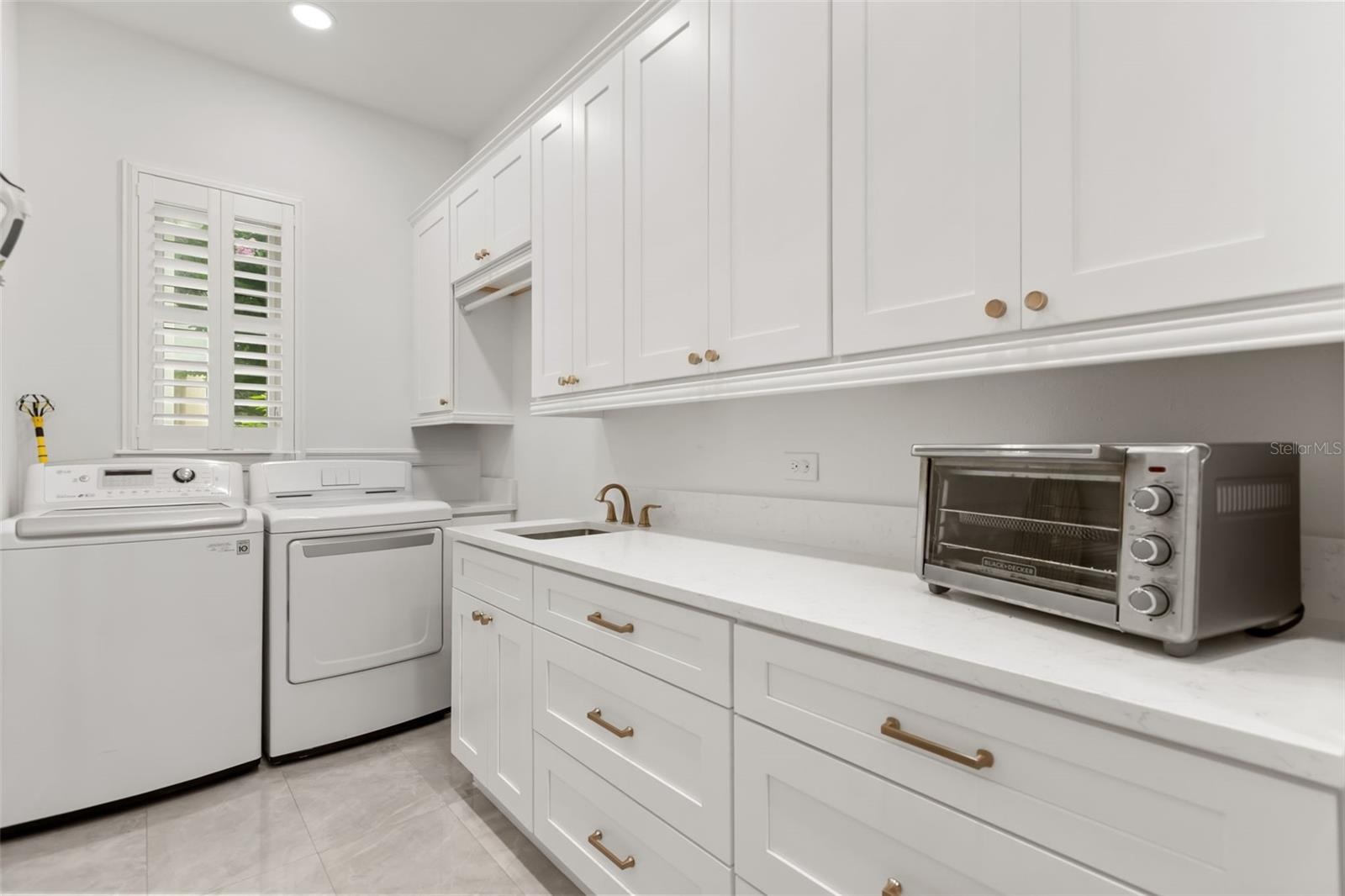 Butler's Pantry