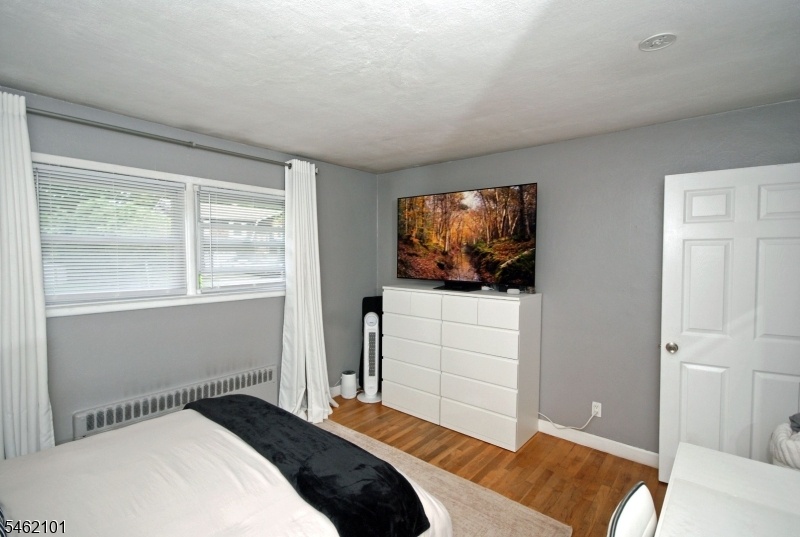 Bedroom 2 of 5 Alternate View
