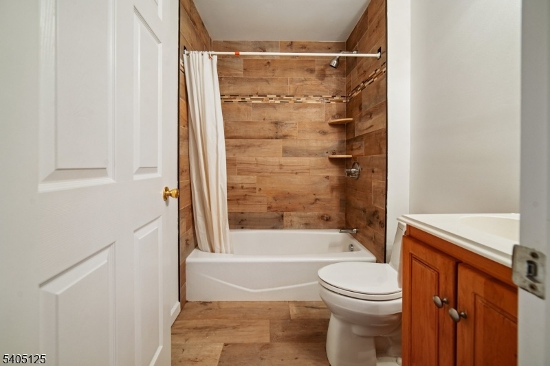 Hallway bath