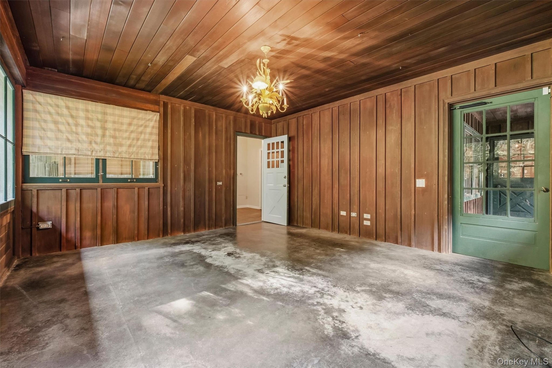Access to house and backyard