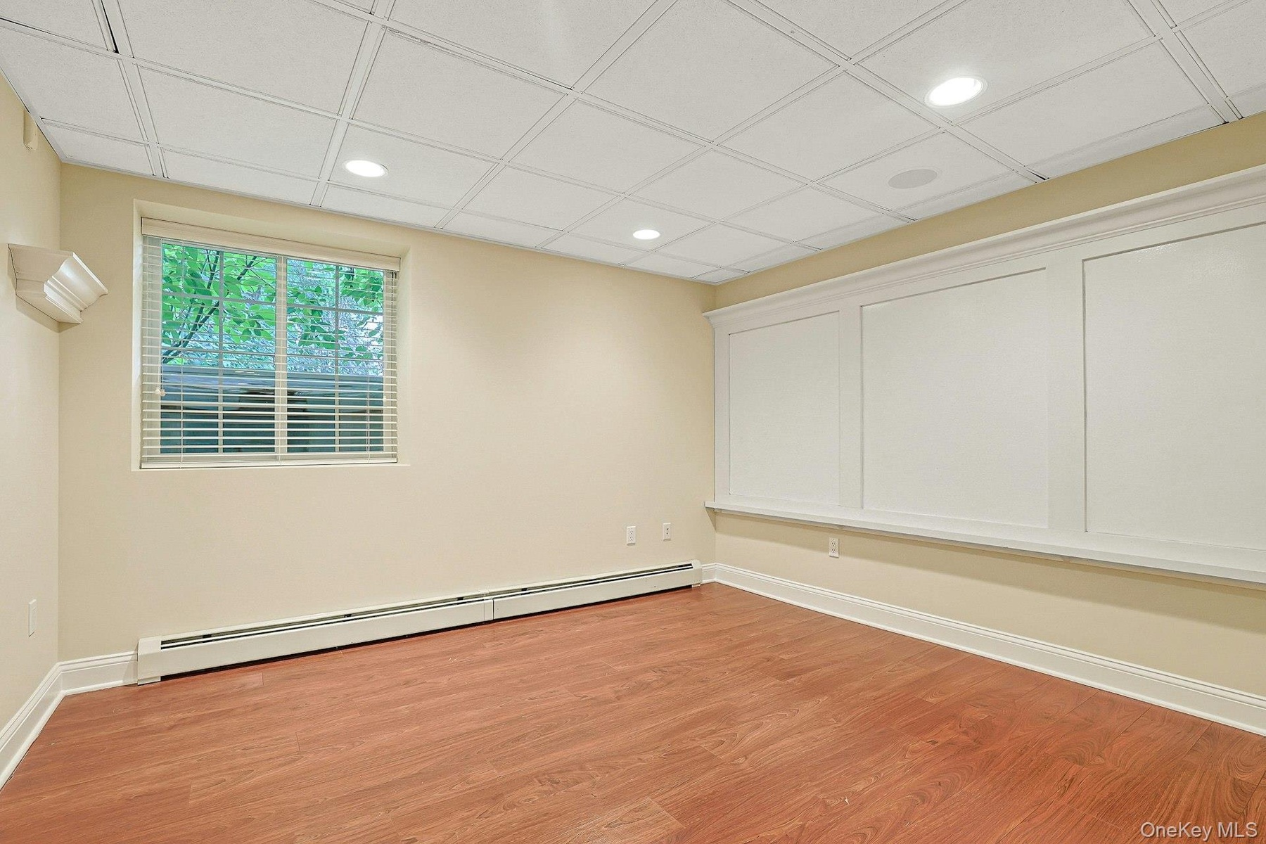 Multi-Purpose Room with Dry Erase Wall, Recessed Lighting, Built-in Speakers