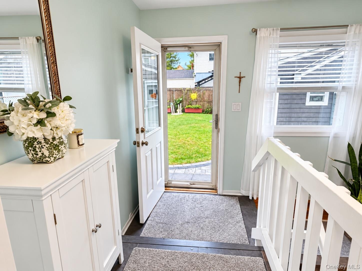 Exit to Yard or Continue to Lower Level