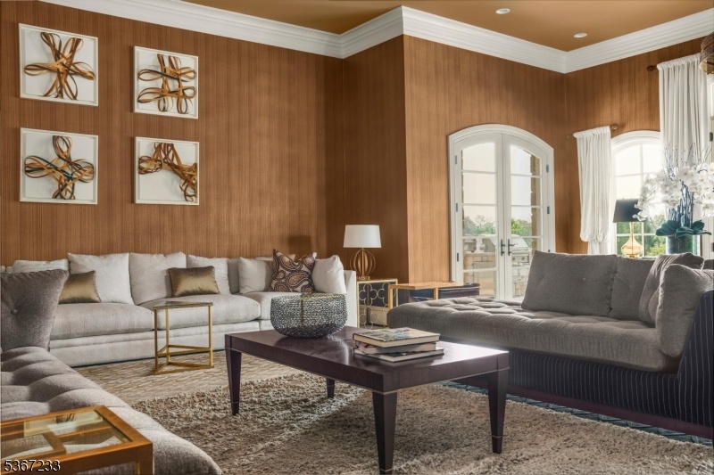 Family Room (2 of 4)