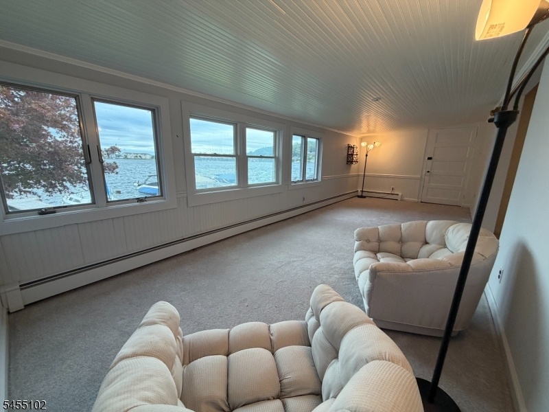 Living rm lakefront view